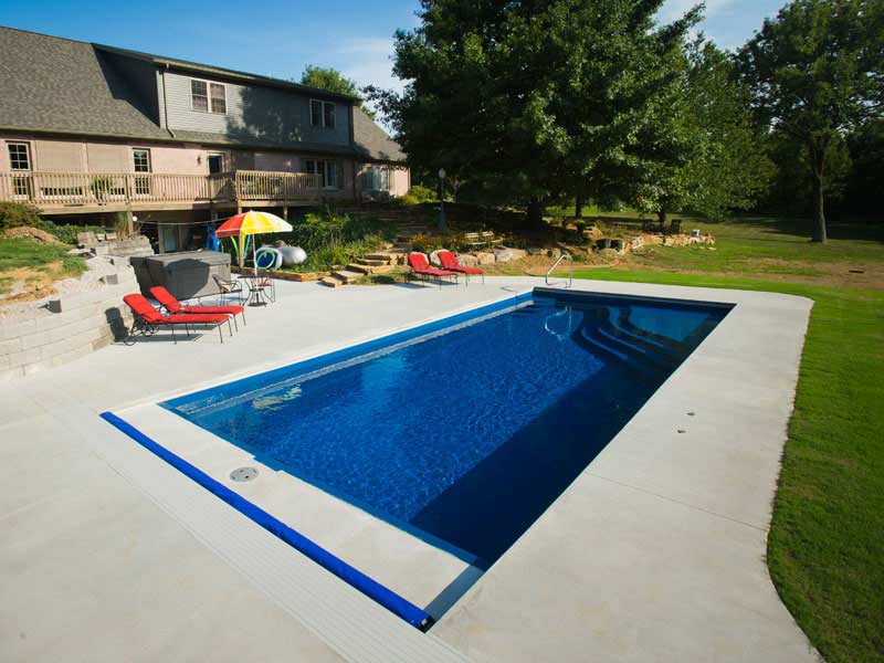 gravity fiberglass pool